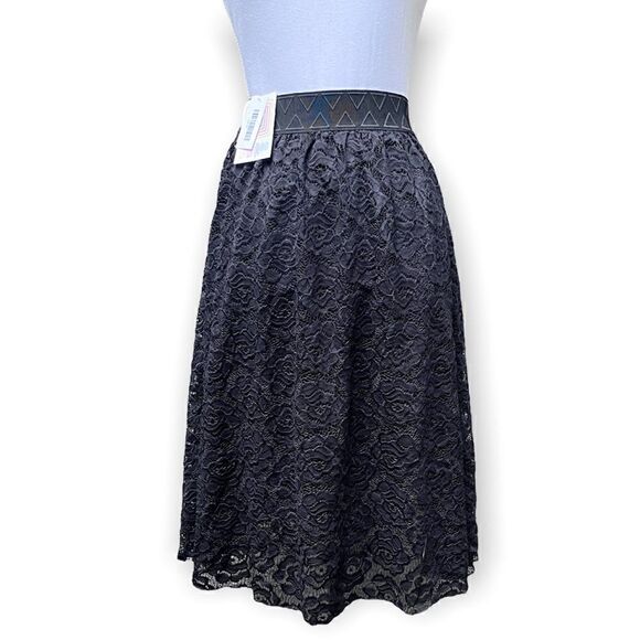 LULAROE LOLA BLACK FLOUNCY LACE MIDI SKIRT NEW WITH TAG XS - Picture 1 of 6